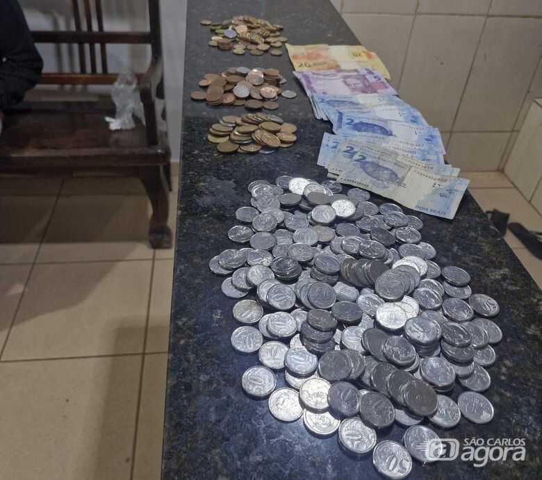 Homem é preso em flagrante após praticar furto padaria em São Carlos - Crédito: Maycon Maximino