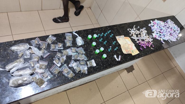 Fuga em alta velocidade termina com jovem detido por tráfico de drogas - Crédito: Maycon Maximino