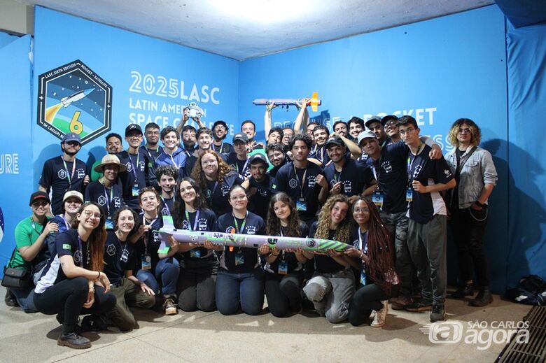 Equipe da EESC-USP vence prêmios de inovação e diversidade na LASC 2025 -