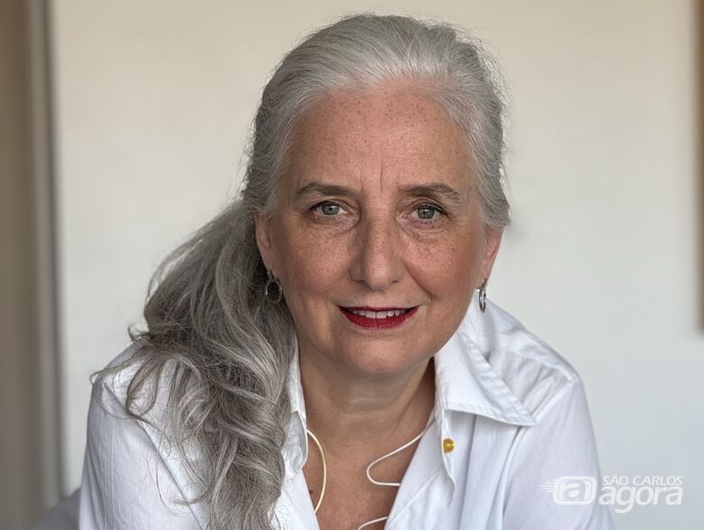 A jornalista e escritora Jeanne de Castro toma posse como vice-diretora do Instituto Mário de Andrade, em São Carlos - Crédito: Angela Soares