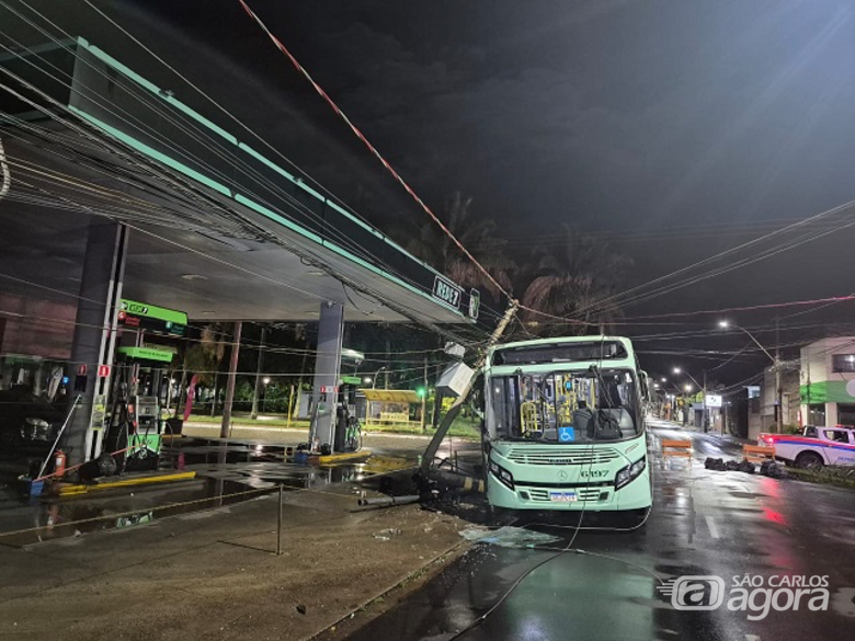Vendaval provoca destruição e deixa rastro de prejuízos em Araraquara - Crédito: Araraquara Agora