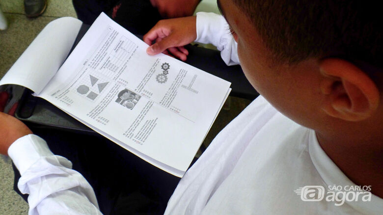 Adolescente da Fundação Casa de São Carlos faz Provão Paulista em busca de vaga na universidade -