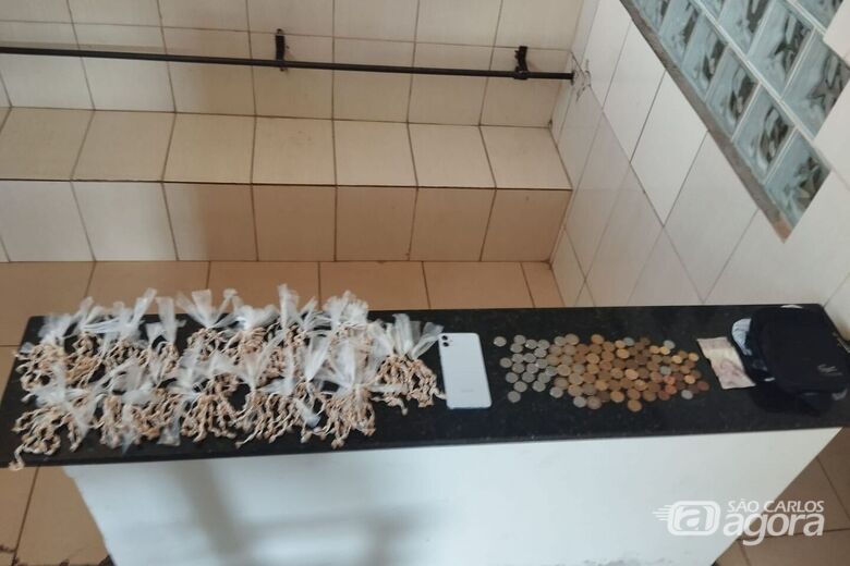 Mulher é presa em flagrante por tráfico de drogas no Bela Vista São Carlense - Crédito: Lourival Izaque