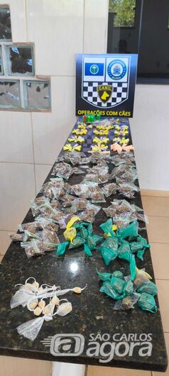 Entorpecentes são encontrados próximo a creche municipal no Cidade Aracy - Crédito: Maycon Maximino