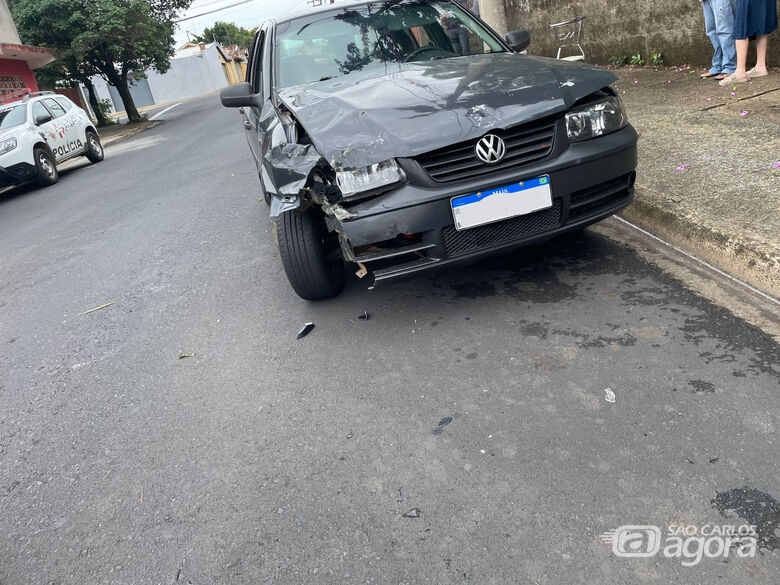 Adolescente grávida fica ferida em colisão no Santa Felícia - Crédito: Lourival Izaque