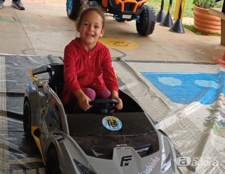 Crianças aprendem sobre trânsito com atividade educativa em Cemei - 