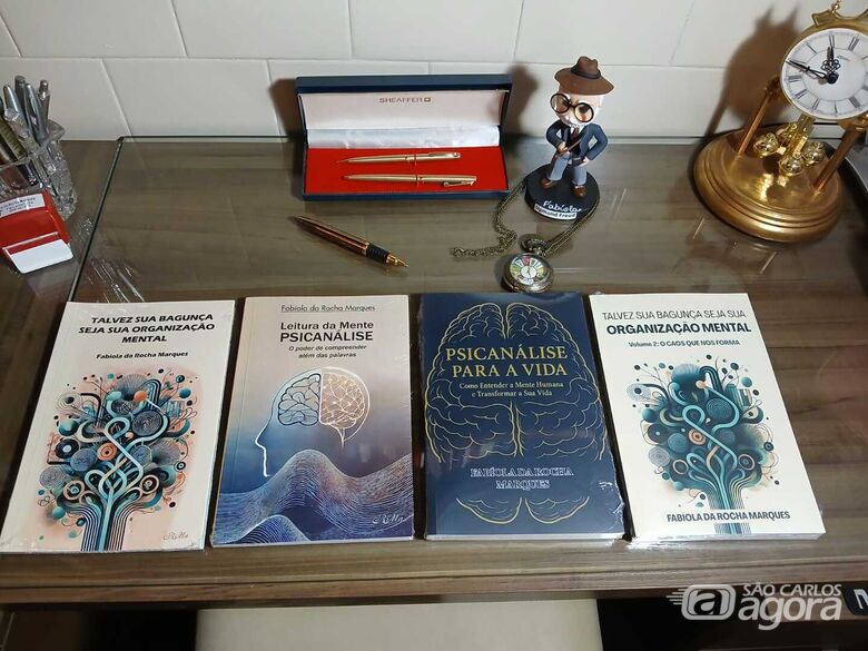 Psicanalista Fabíola Marques lança obras de autoconhecimento -