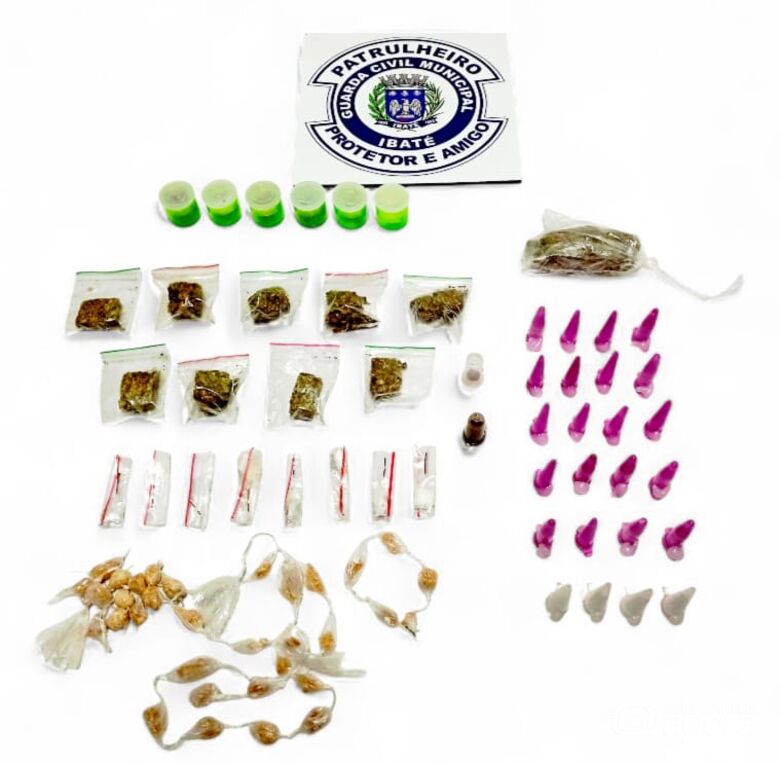 Guarda Municipal de Ibaté apreende drogas no bairro Icaraí após denúncia anônima - 