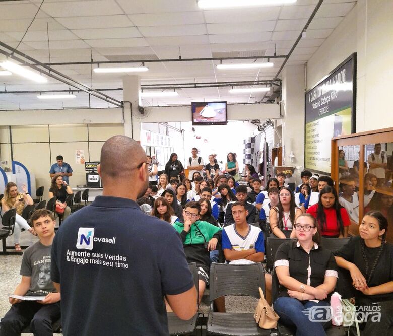 São Carlos inicia ação “Emprega Jovem” com atividades para orientar adolescentes e jovens rumo ao mercado de trabalho - 