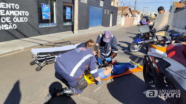 Motociclista fica ferida após queda no bairro Botafogo - Crédito: Maycon Maximino