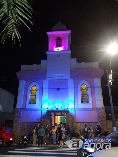 Ibaté abre Natal com iluminação e noite de emoção na Praça Central -
