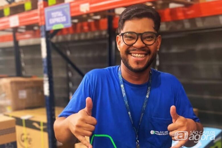 Mateus Pereira trabalhava em um centro do distribuição  - Crédito: arquivo pessoal 