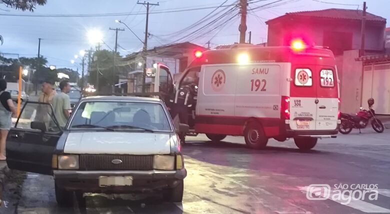 Colisão entre carro e moto deixa homem ferido no Cruzeiro do Sul - Crédito: Maycon Maximino