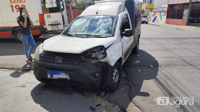 Colisão deixa motorista ferida em cruzamento na Vila Costa do Sol  - Crédito: Maycon Maximino