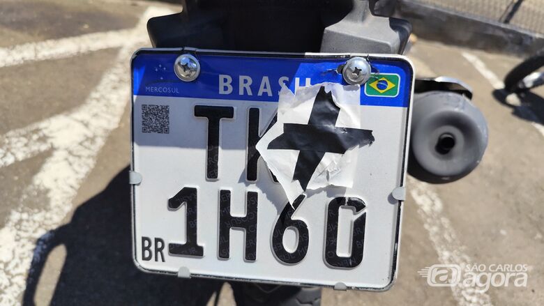 Após longa perseguição, motoqueiro é detido na região do Cidade Aracy - Crédito: Maycon Maximino 