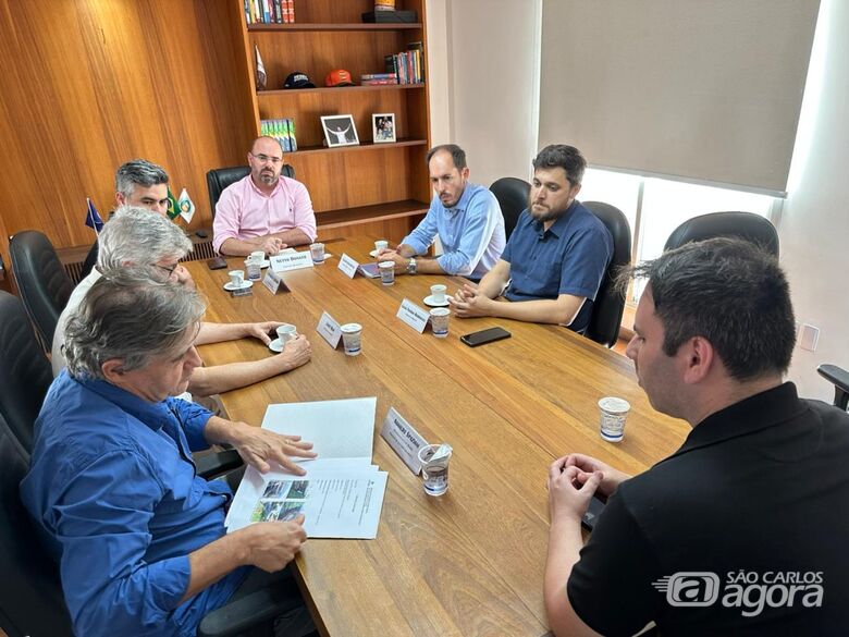 São Carlos firma convênio com Crea-SP e AEASC para fiscalização de pontes e viadutos -