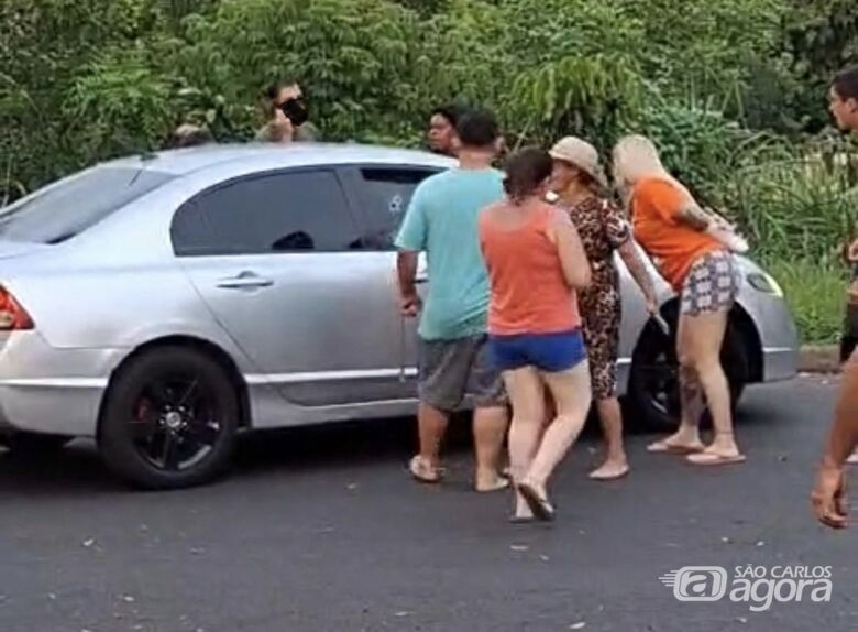 Homem é morto a tiros dentro de carro em Descalvado - Crédito: Colaborador 