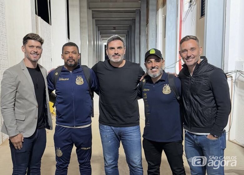 Legenda da foto: Ex- jogador e agente Edu Schimidt, técnico Marcelo Mendes, ex-jogador e agente Neto Genovez, técnico Rafael Silva Guanaes  e ex-jogador e agente Fábio Aurélio - Crédito: Divulgação 
