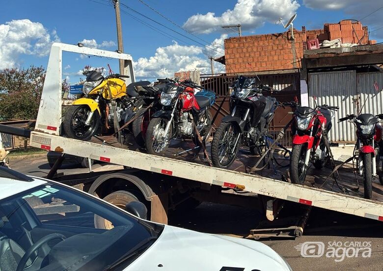 Motos apreendidadas durante a operação - Crédito: SCA