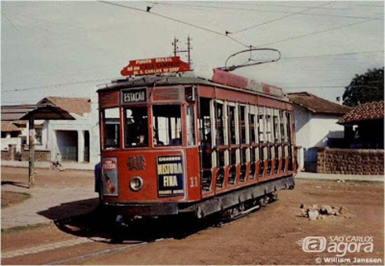 Bonde elétrico entrou em circulação há 111 anos - 
