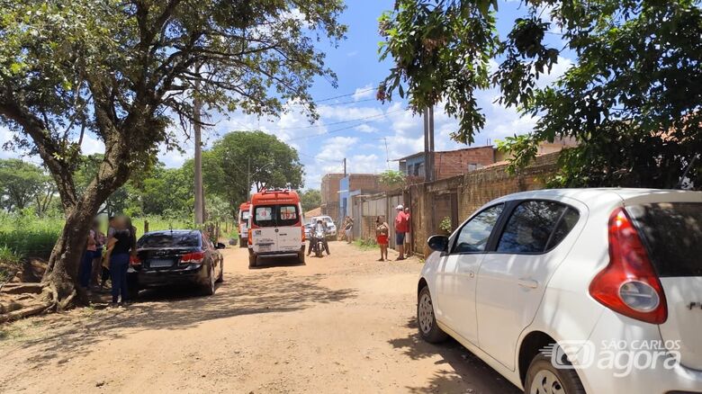 Movimentação no local do crime - Crédito: Maycon Maximino