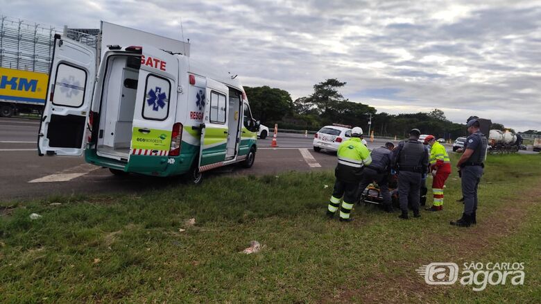 Polícia Militar salva homem durante surto psicótico na Rodovia Washington Luís - Crédito: Maycon Maximino