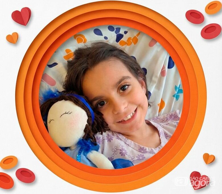 Juju, de 7 anos, está em tratamento contra a leucemia - Crédito: divulgação