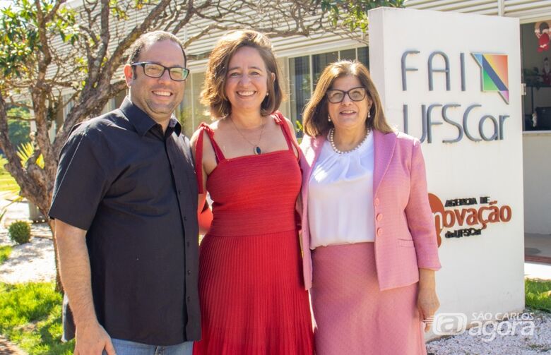 Prof. Dr. Anderson Cunha (UFSCar), Dra. Valéria Longo (Katléia Lab) e Profa. Dra. Lucia Helena Mascaro Sales (CDMF/CEPID/FAPESP/UFSCar) - 