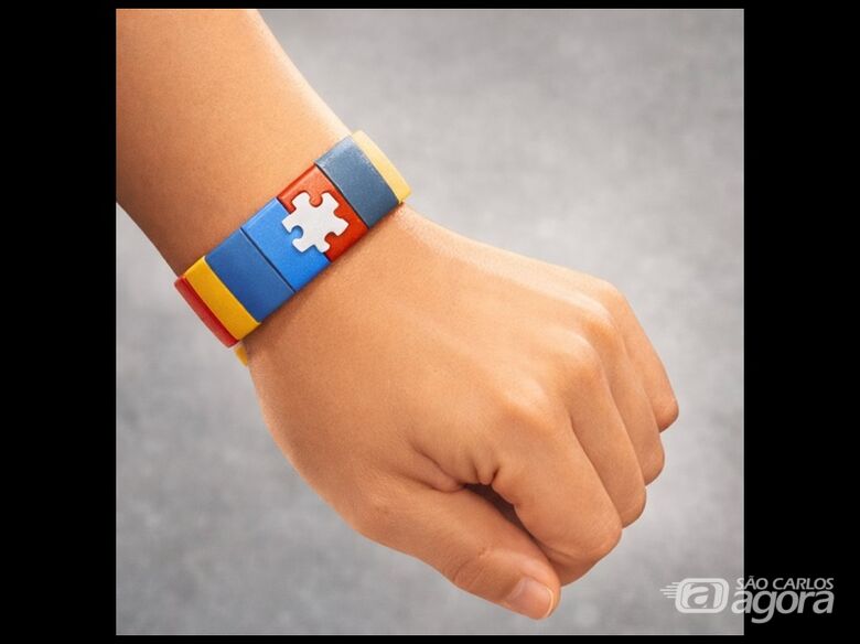 Pulseiras coloridas para pessoas com TEA nas UPAs: lei do vereador Bruno Zancheta entra em vigor - 