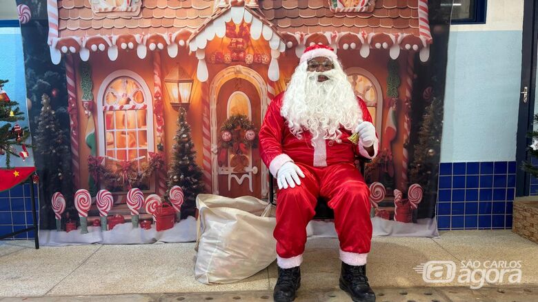 Projeto Superação mobiliza voluntários e leva magia do Natal a crianças de São Carlos -