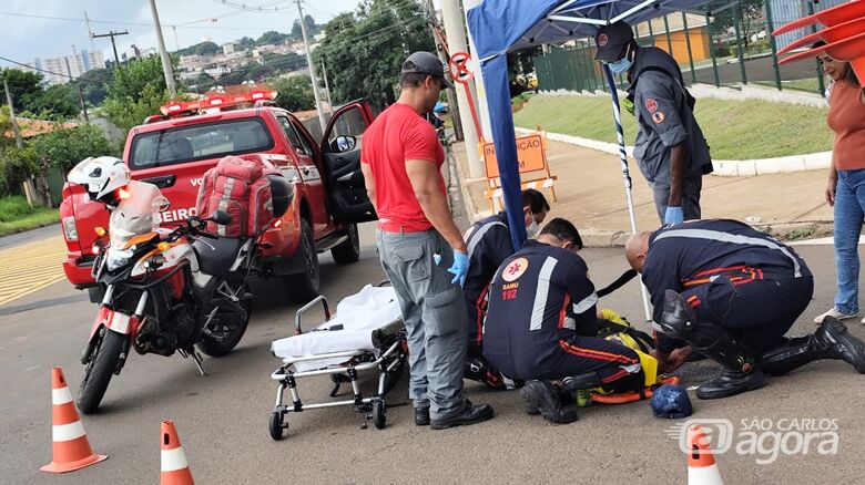 Motociclista e passageira ficam feridos após colisão no Jockey Clube - Crédito: Maycon Maximino
