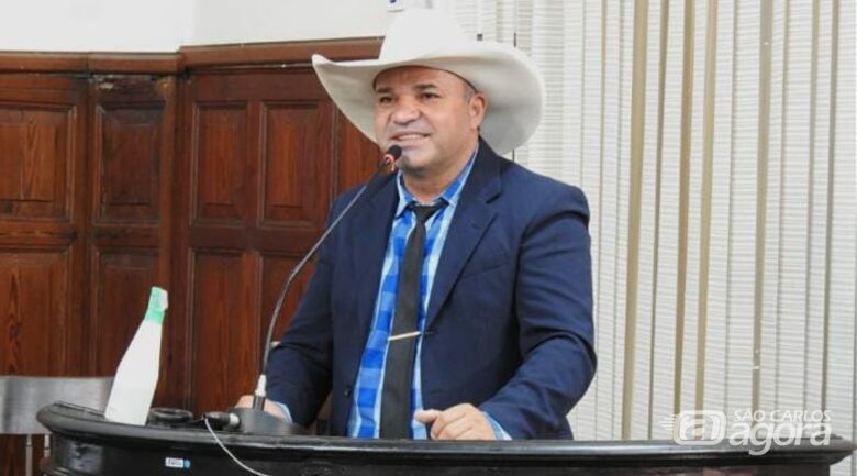 Vereador Ubirajara Teixeira protocola “Lei Manuela – Lei de Amor e Proteção” para reforçar a segurança em piscinas do município - 