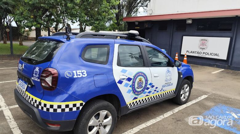 Homem procurado por tráfico é preso durante apoio da Guarda Municipal em frente à Rodoviária - Crédito: Maycon Maximino