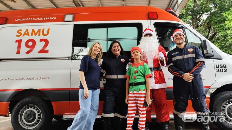 SAMU leva espírito do Natal às ruas de São Carlos com ação solidária -