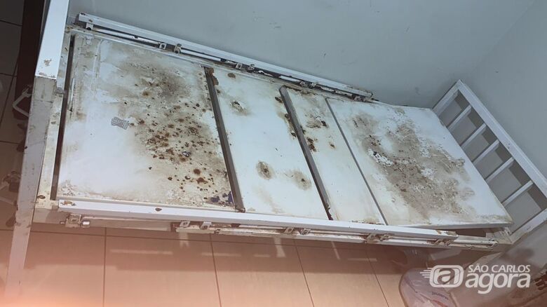 Mãe pede ajuda para conseguir cama hospitalar para filho acamado - 