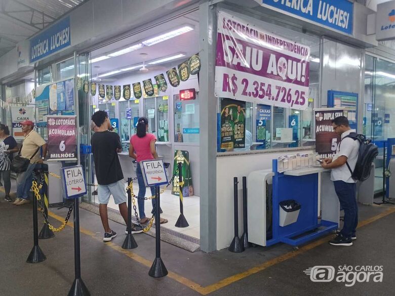 Mega Sena da Virada: possibilidade de ficar milionário mexe com a cabeça dos são-carlenses - Crédito: Divulgação