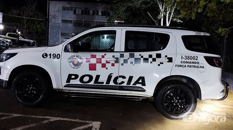 PM apreende adolescente procurado pela Justiça após denúncia na Vila Sônia - Crédito: Foto: Maycon Maximino/São Carlos Agora