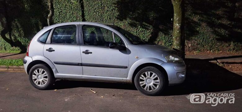 Veículo produto de furto é apreendido durante operação bloqueio  - 