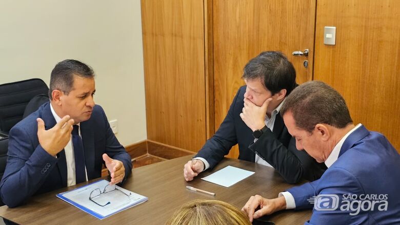 Prefeitura articula com Estado investimentos em obras e transporte na Educação - 