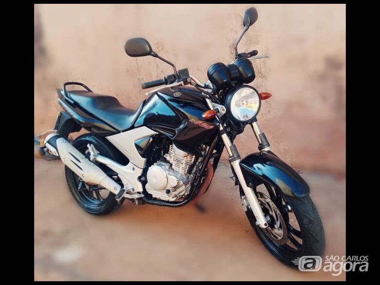 Motocicleta é furtada no Cidade Aracy e proprietário pede ajuda - 