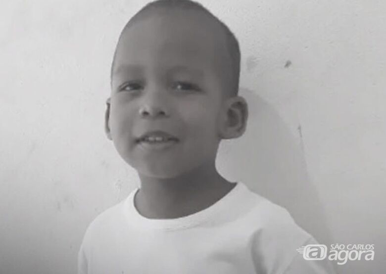 Menino de 6 anos morre após ser atropelado  - 