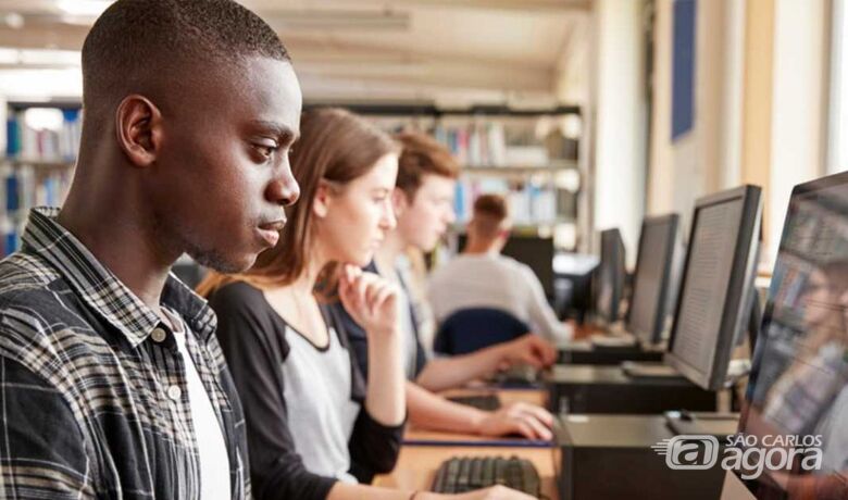  Além das vagas, os PATs oferecem atendimento e serviços gratuitos para trabalhadores, como a habilitação ao Seguro-Desemprego - Crédito: Agência SP