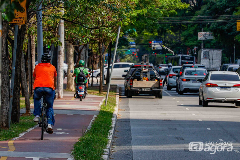 Detran-SP lança guia para orientar condutores sobre ciclomotores e equipamentos autopropelidos -