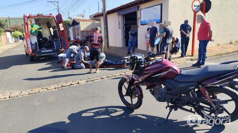 Motociclista fica ferida após colisão com Fusca na Vila Marcelino - Crédito: Maycon Maximino