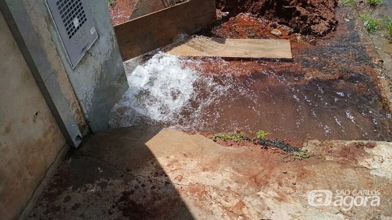 Tentativa de ligação irregular danifica rede e causa reparo emergencial do SAAE - 