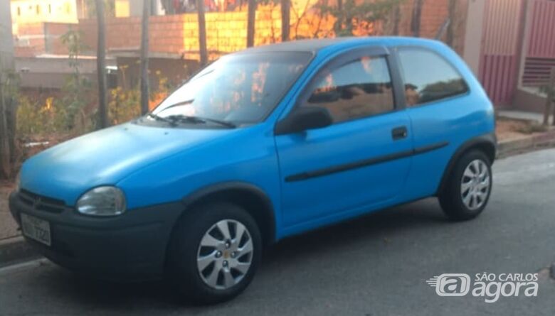 Corsa é furtado durante a madrugada no bairro Azulville; proprietário pede ajuda - 