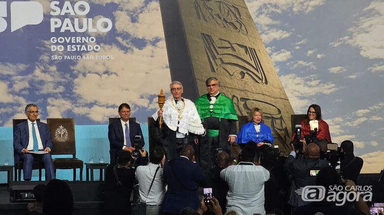 Vice-prefeito Roselei Françoso representa São Carlos na posse da nova reitoria da USP - 