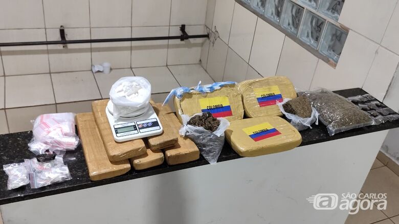 Força Tática prende jovem com grande quantidade de drogas no Centro de São Carlos - Crédito: Foto: Maycon Maximino/São Carlos Agora