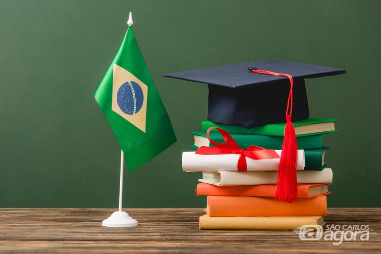 Os projetos utilizam a Ciência de Dados para investigar o cenário educacional brasileiro através de diferentes prismas - Crédito: Envato