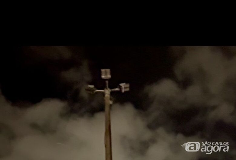 Jùlio Cesar solicita reparos na iluminação da Avenida Trabalhador São-carlense - 